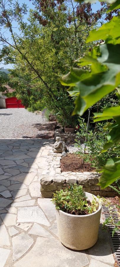 Etxe Laminak Bed & Breakfast Sisteron Exterior foto