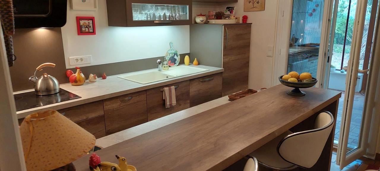 Etxe Laminak Bed & Breakfast Sisteron Exterior foto